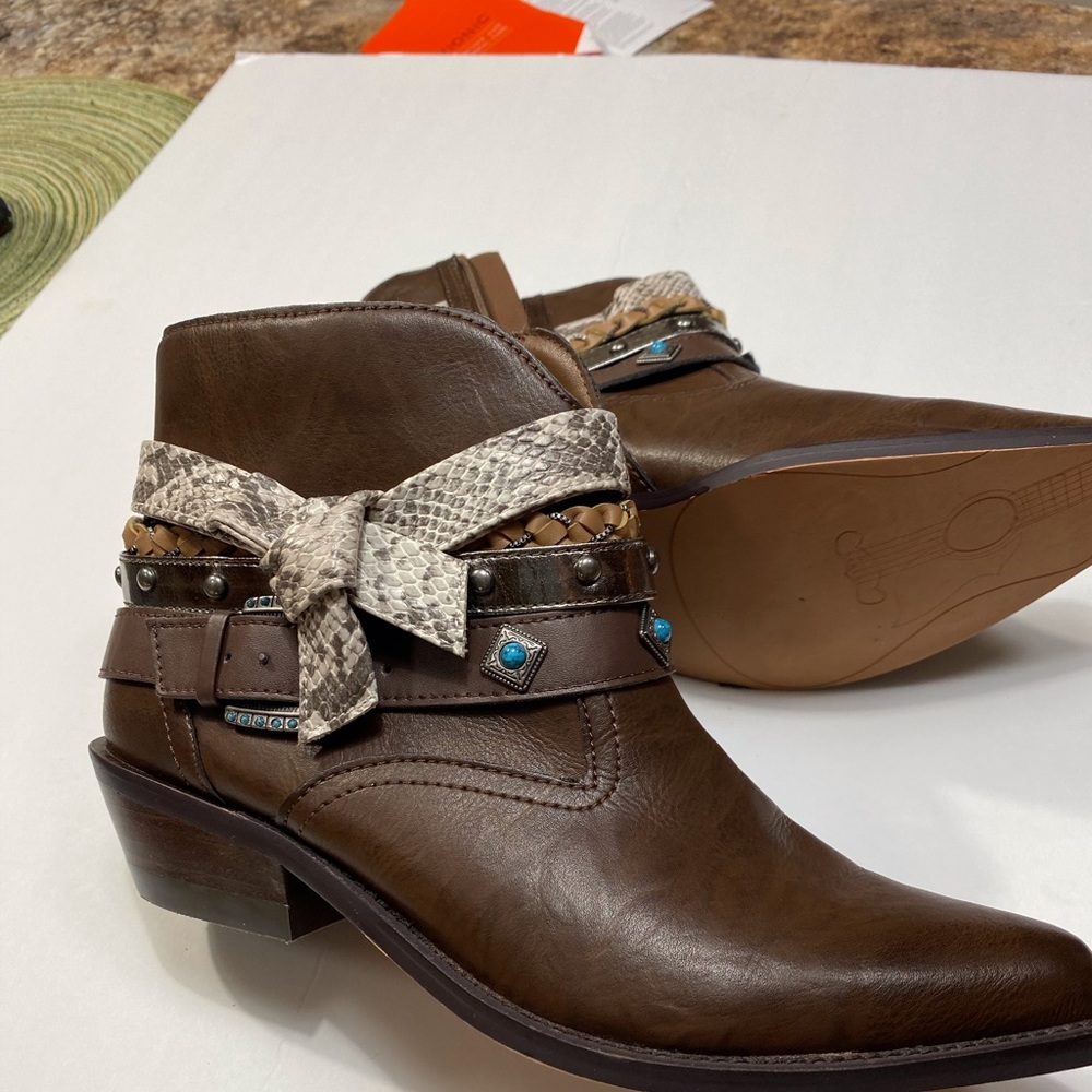 Miranda Lambert Western Bootie - Picture 2 of 11